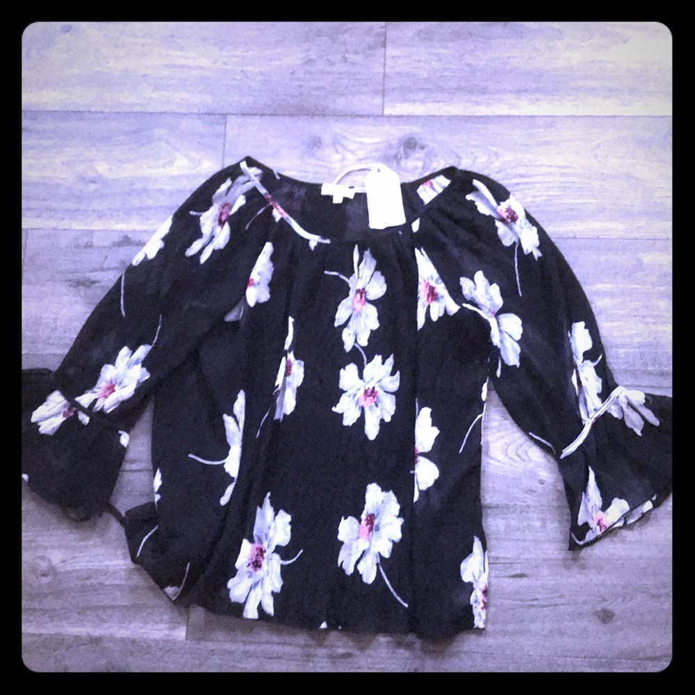 Blouse by Entro